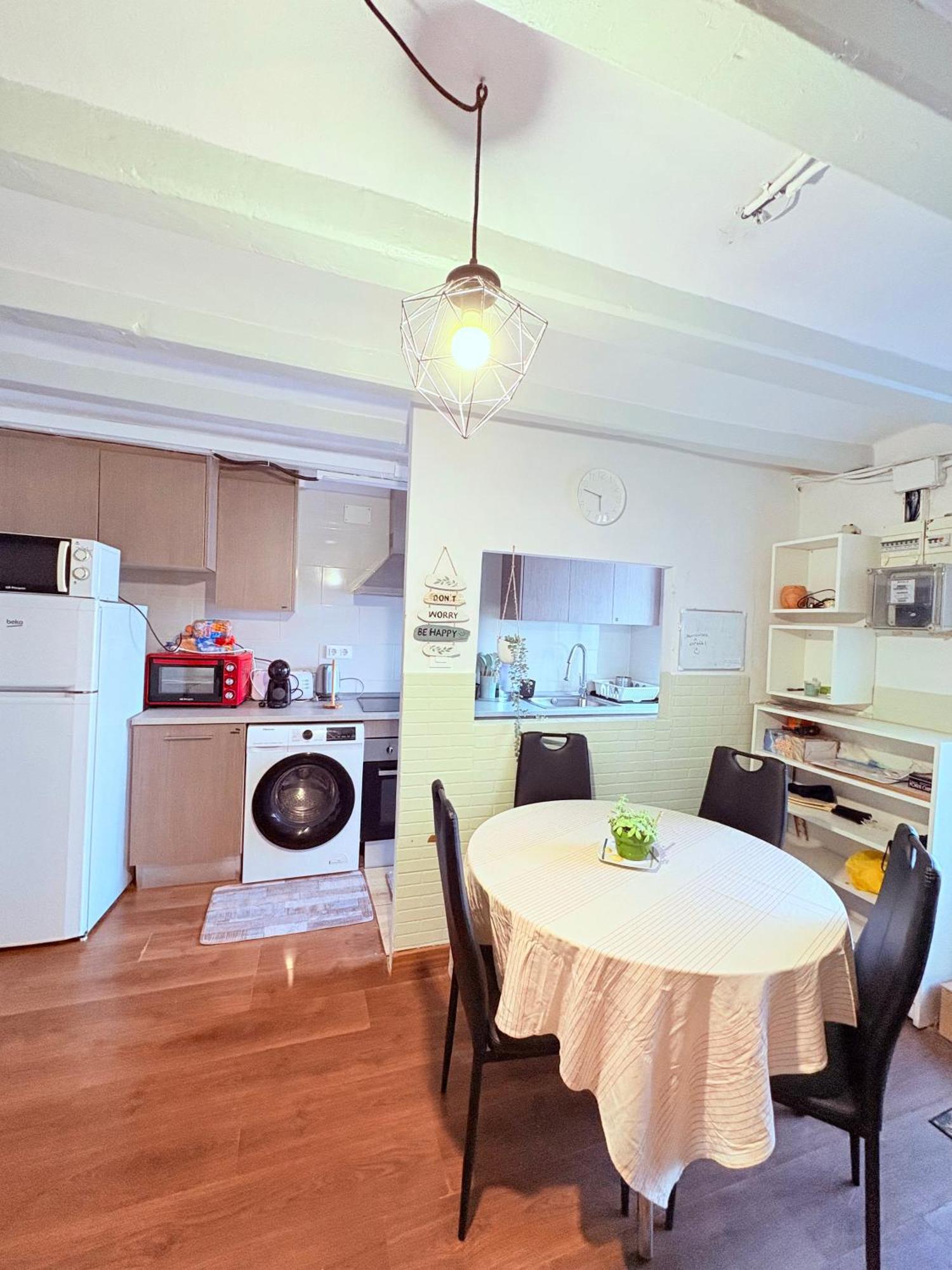 Stunning Flat For 6 People 3 Blocks From The Welcome Breakfast Leilighet